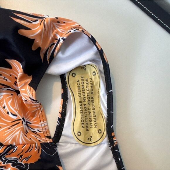 Womens Floral One-Piece Swimsuit XL Black & Orange Crisscross Back With Padded C - Picture 4 of 4